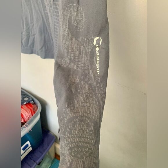 Climawear yoga shirt - Picture 4 of 7